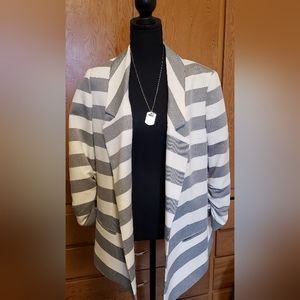 Women's Blazer. Jones New York. White and Navy. NWT. Nautical. ⛲
